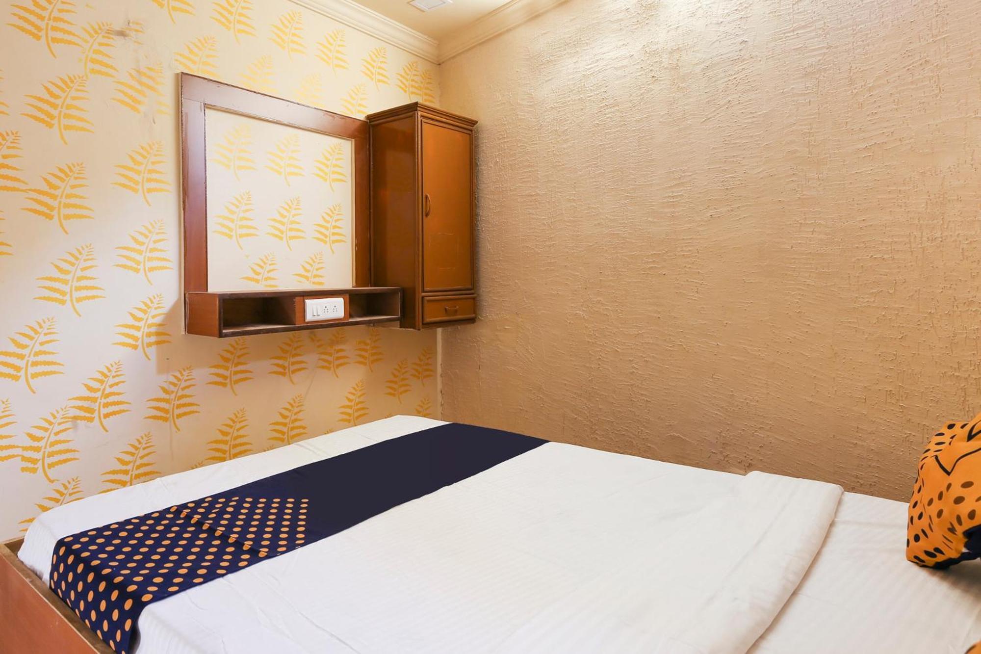 Hotel O Super Guest House Αχμπανταμπάντ Εξωτερικό φωτογραφία