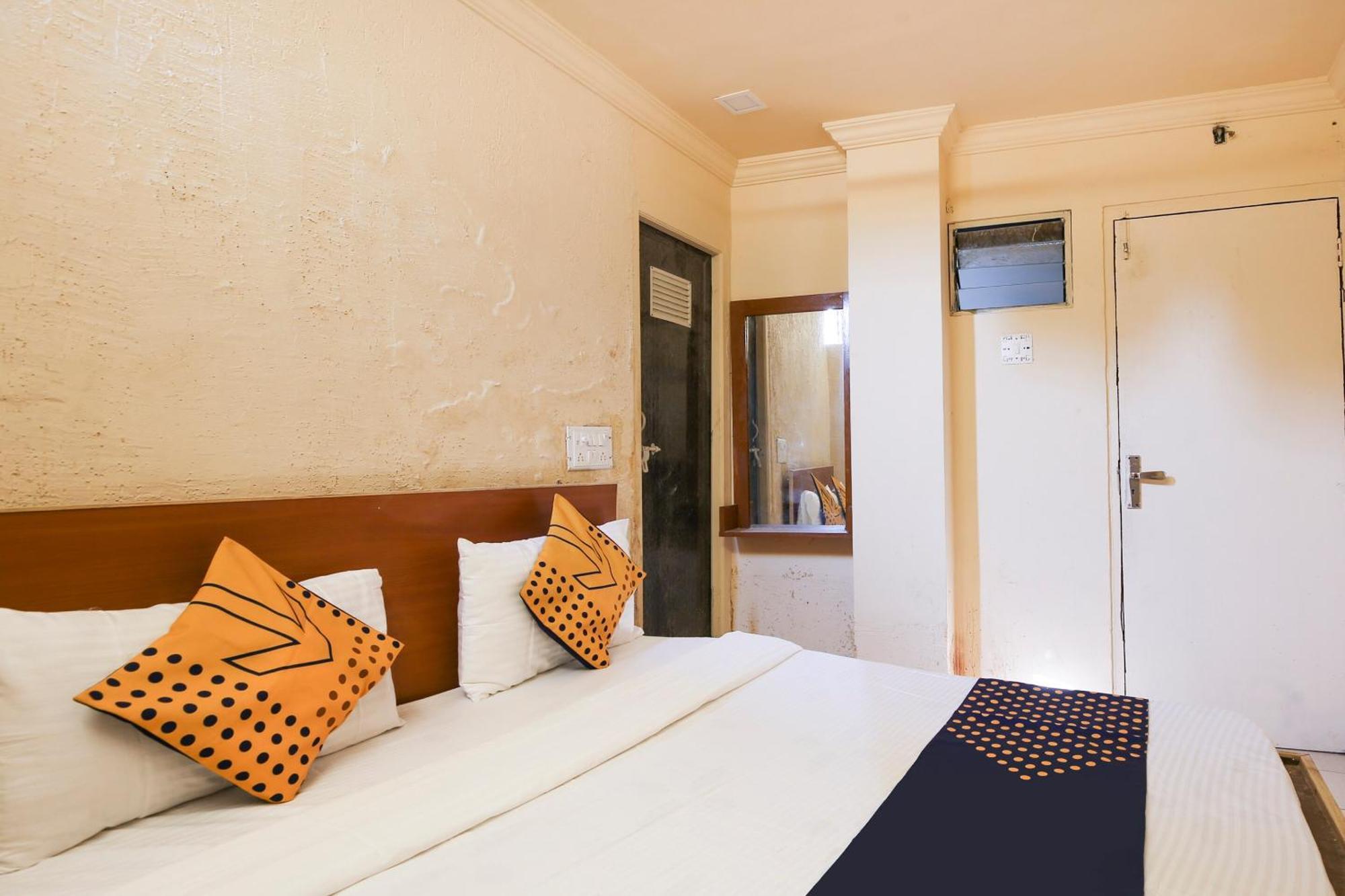Hotel O Super Guest House Αχμπανταμπάντ Εξωτερικό φωτογραφία