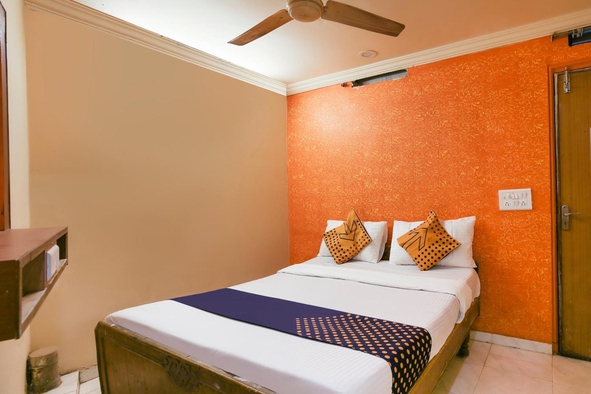 Hotel O Super Guest House Αχμπανταμπάντ Εξωτερικό φωτογραφία