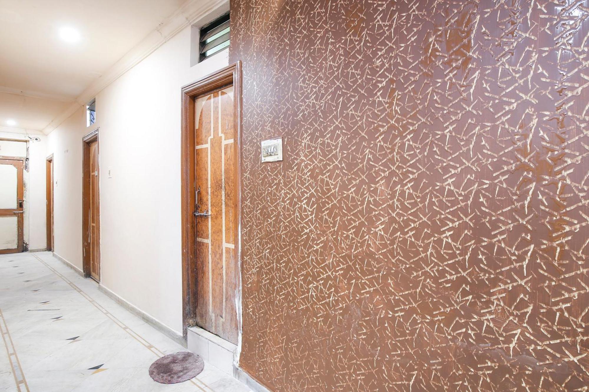 Hotel O Super Guest House Αχμπανταμπάντ Εξωτερικό φωτογραφία