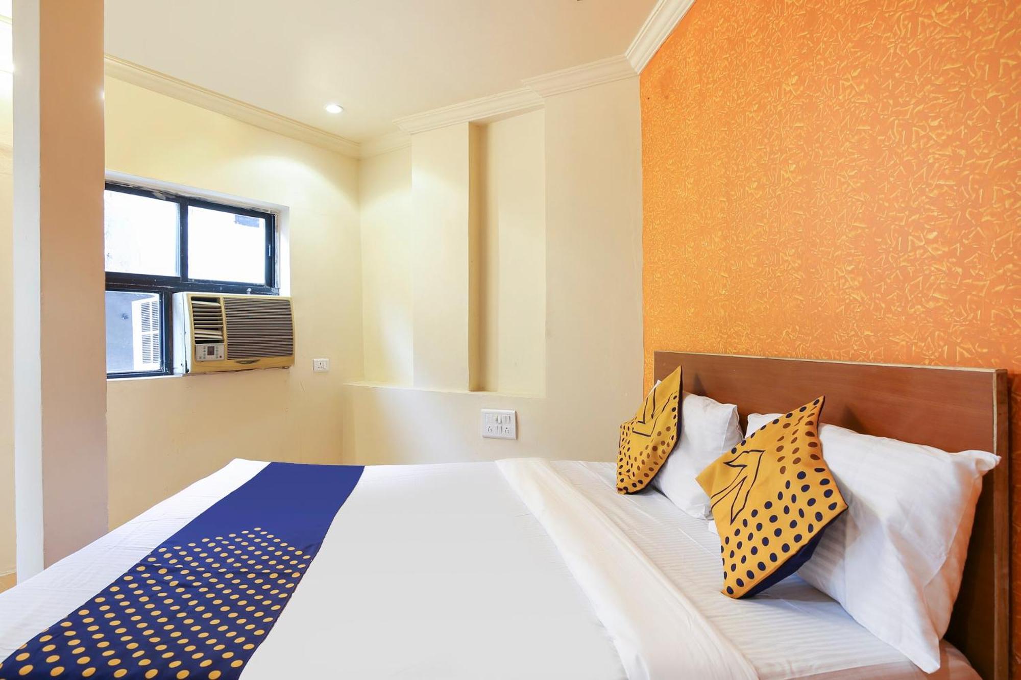 Hotel O Super Guest House Αχμπανταμπάντ Εξωτερικό φωτογραφία