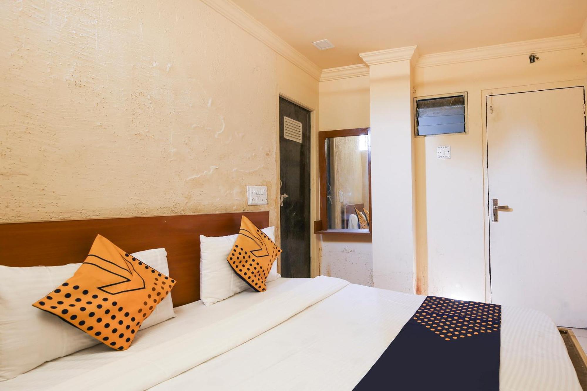 Hotel O Super Guest House Αχμπανταμπάντ Εξωτερικό φωτογραφία